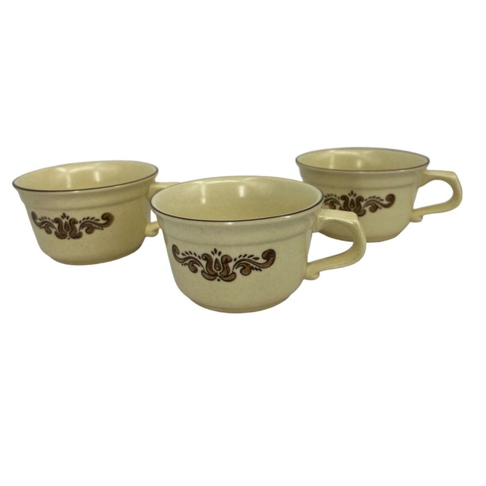 Pfaltzgraff Village stoneware mugs set of 3 flat cups 1970's vintage
